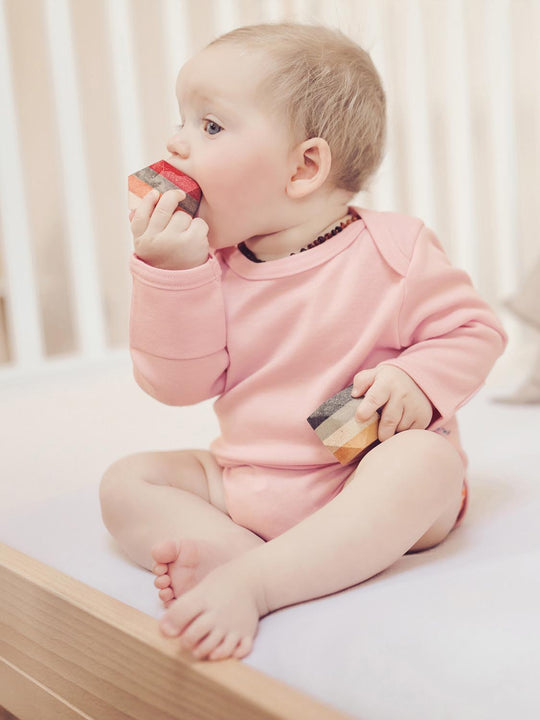 Baby Merino Bodysuit Superlove Merino Pink front #colour_vintage-rose