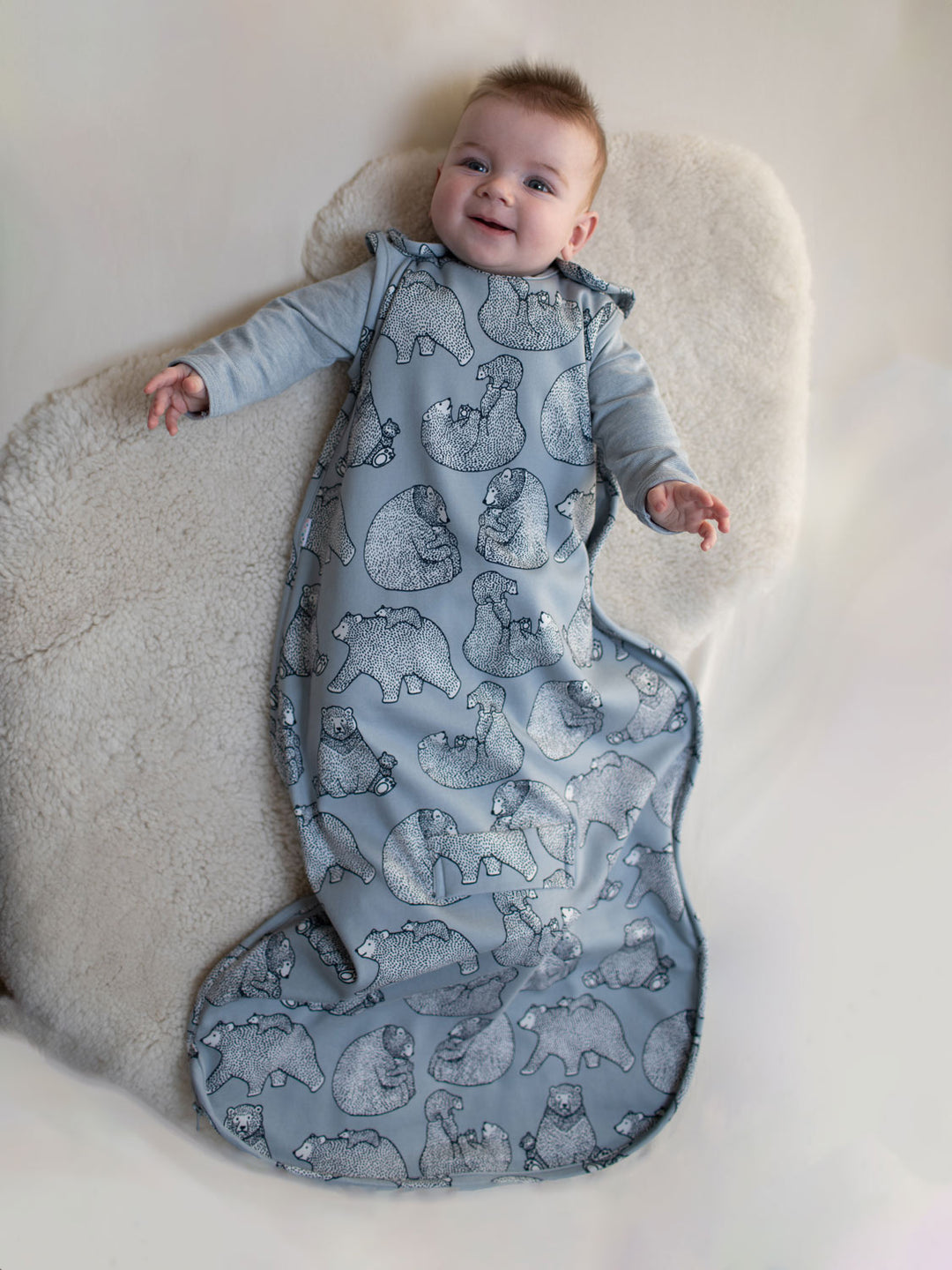 Merino baby sleeping bag grey bear front #colour_bearhugs-cloud