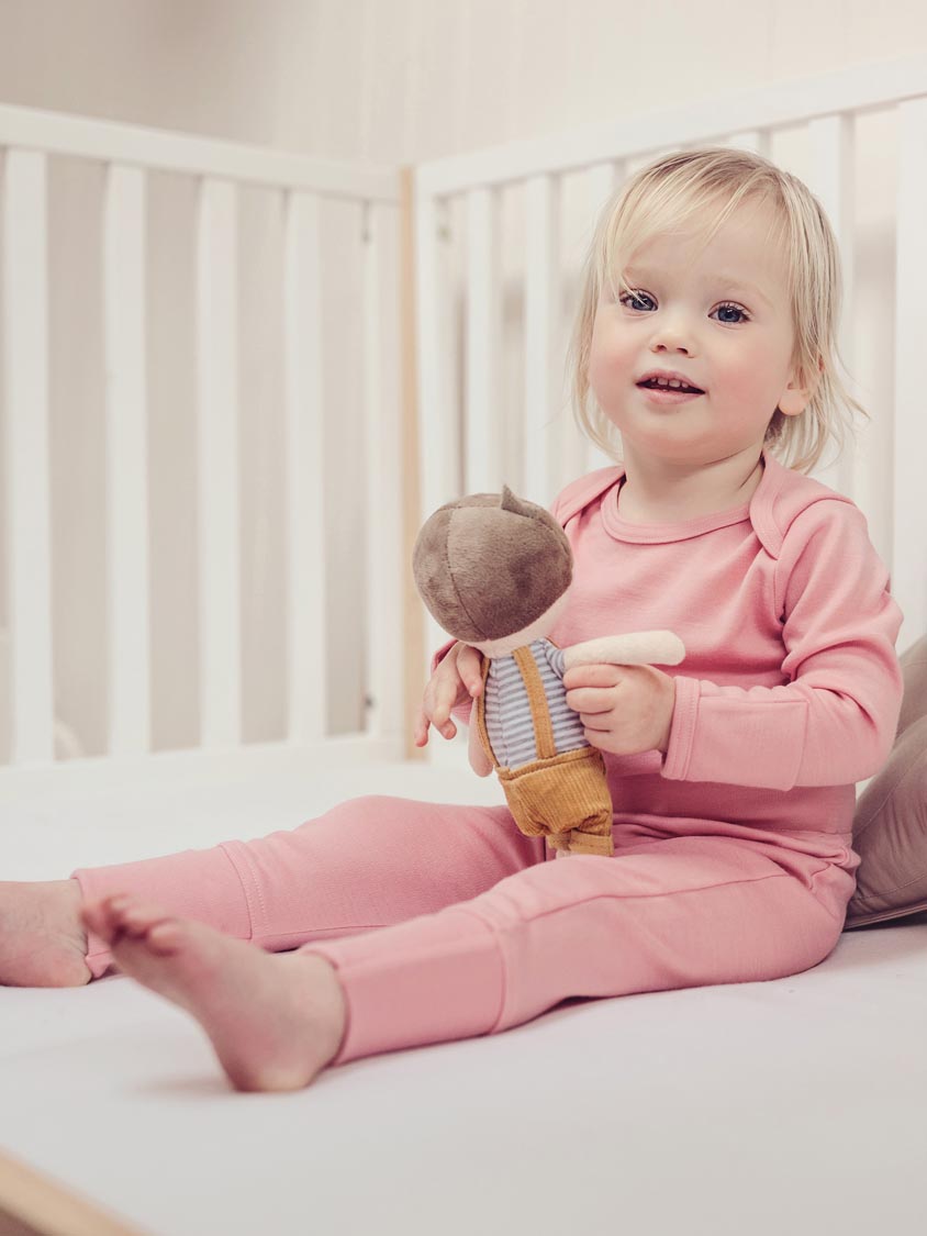 baby merino thermal base layer Superlove Merino pink side #colour_vintage-rose