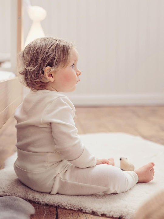 baby merino thermal base layer Superlove Merino white back  #colour_pure-ivory