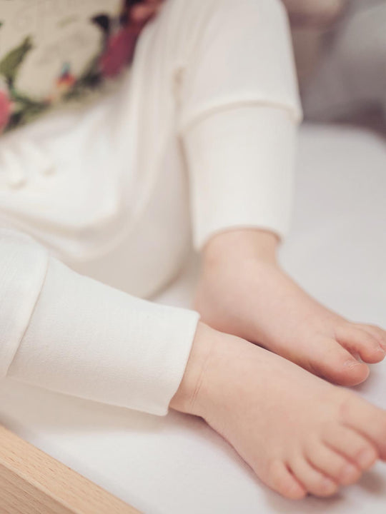 baby merino thermal base layer Superlove Merino white legging detail #colour_pure-ivory