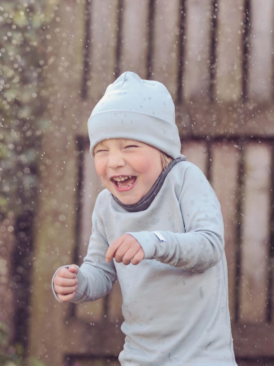 merino beanie light grey front #colour_cloud-grey