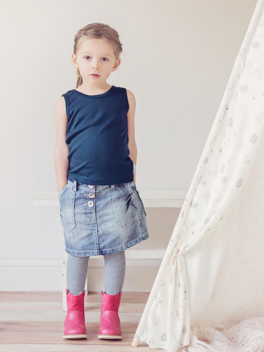 Kids Merino Vest Top Superlove Merino navy front #colour_french-navy