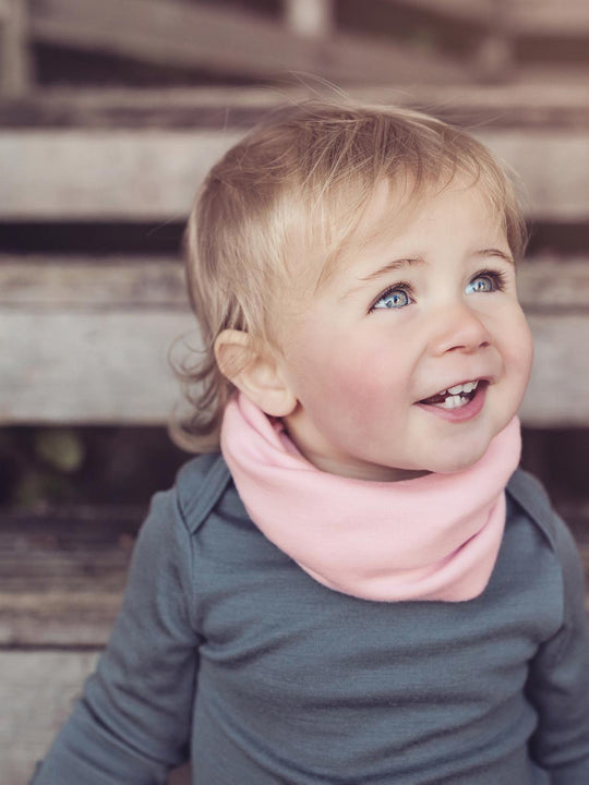 merino wool snood pink detail #colour_vintage-rose