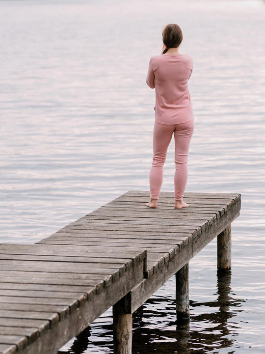 womens merino thermal base layer superlove merino  pink set back #colour_vintage-rose