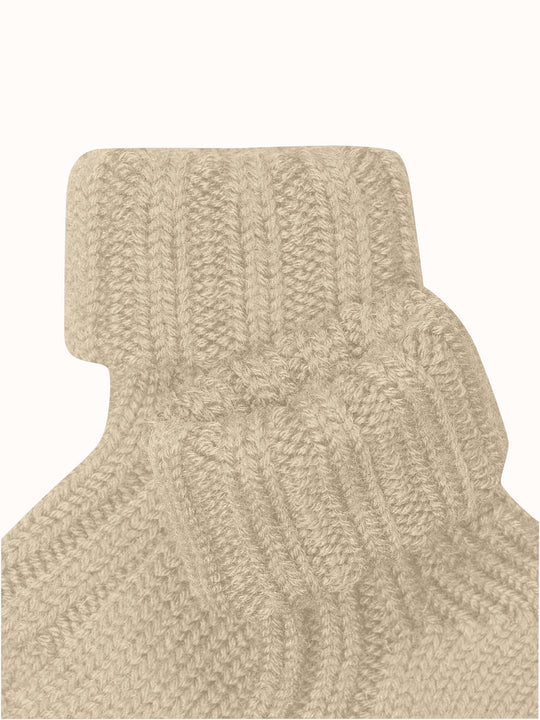 Baby Merino wool sock booties close up by falke #colour_sand-melange