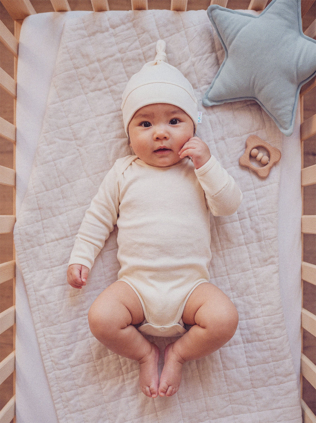 Merino baby hat white #colour_pure-ivory