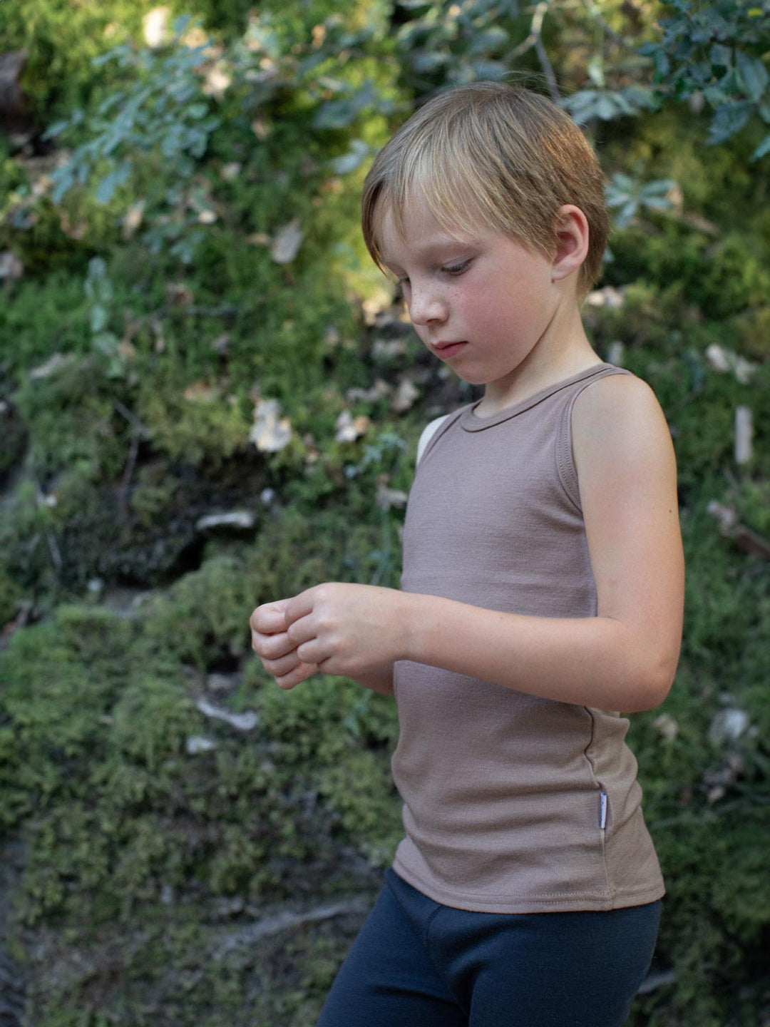 Kids Merino Vest Top Superlove Merino beige neutral closeup #colour_pebble