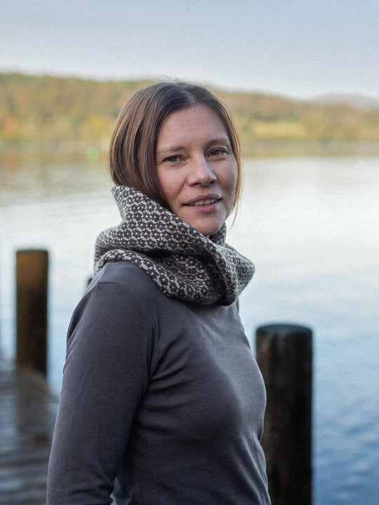Merino wool womens neck cowl snood knit in black side #colour_flint