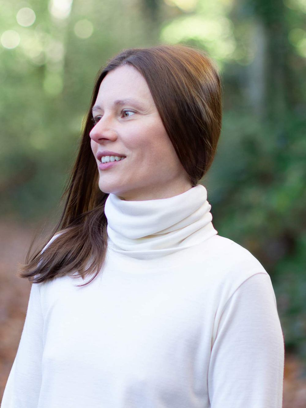 Merino snood neck gaiter white womens closeup #colour_pure-ivory