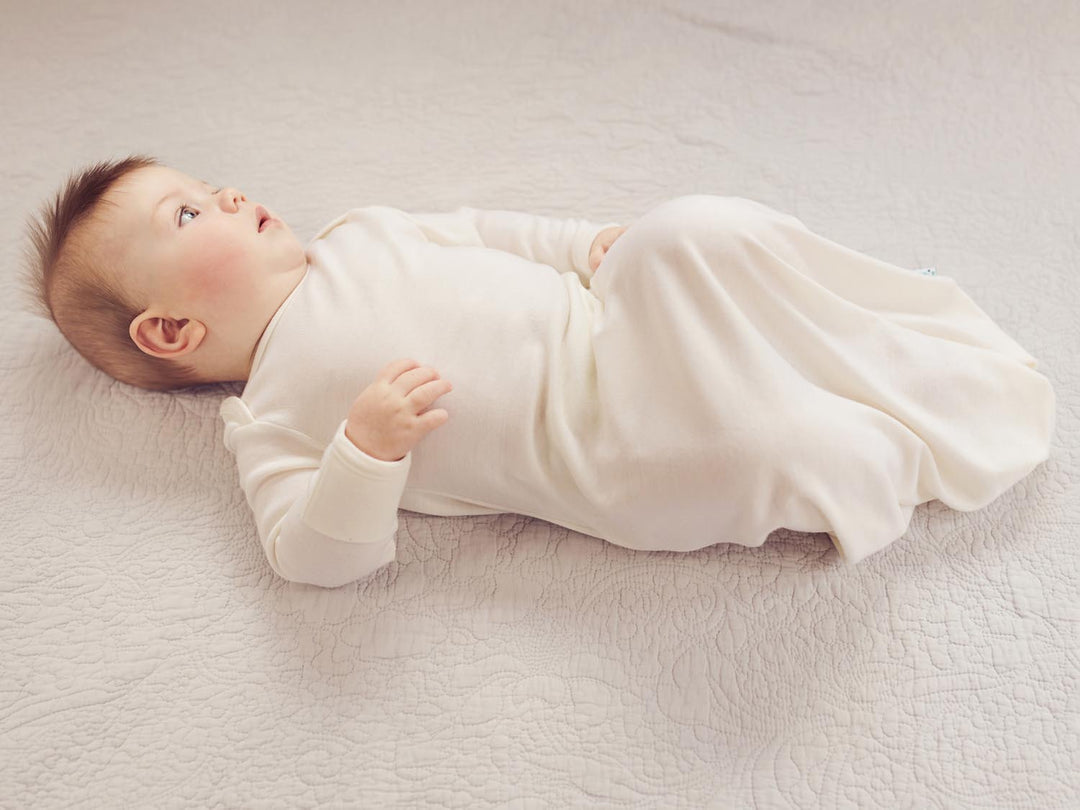 baby merino sleep gown white side #colour_pure-ivory