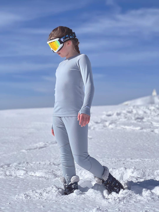 Merino wool kids thermal ski baselayer in grey #colour_cloud-grey