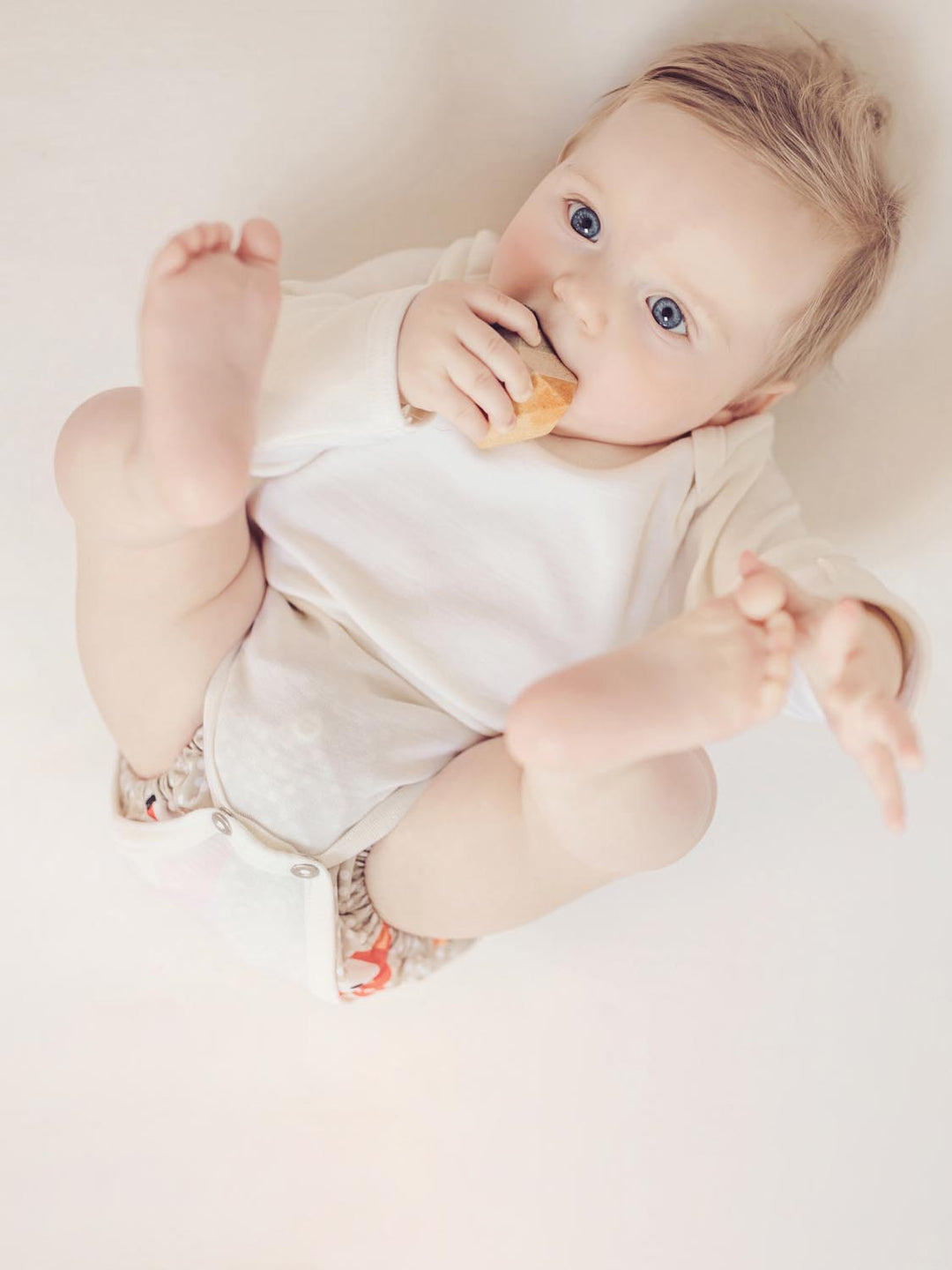 Baby Merino Bodysuit Superlove Merino White front #colour_pure-ivory