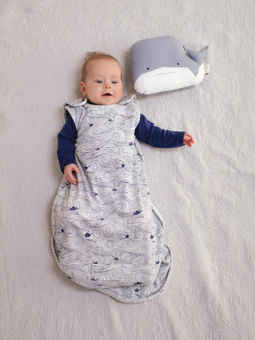 merino baby sleeping bag whales front view #colour_drifting-off