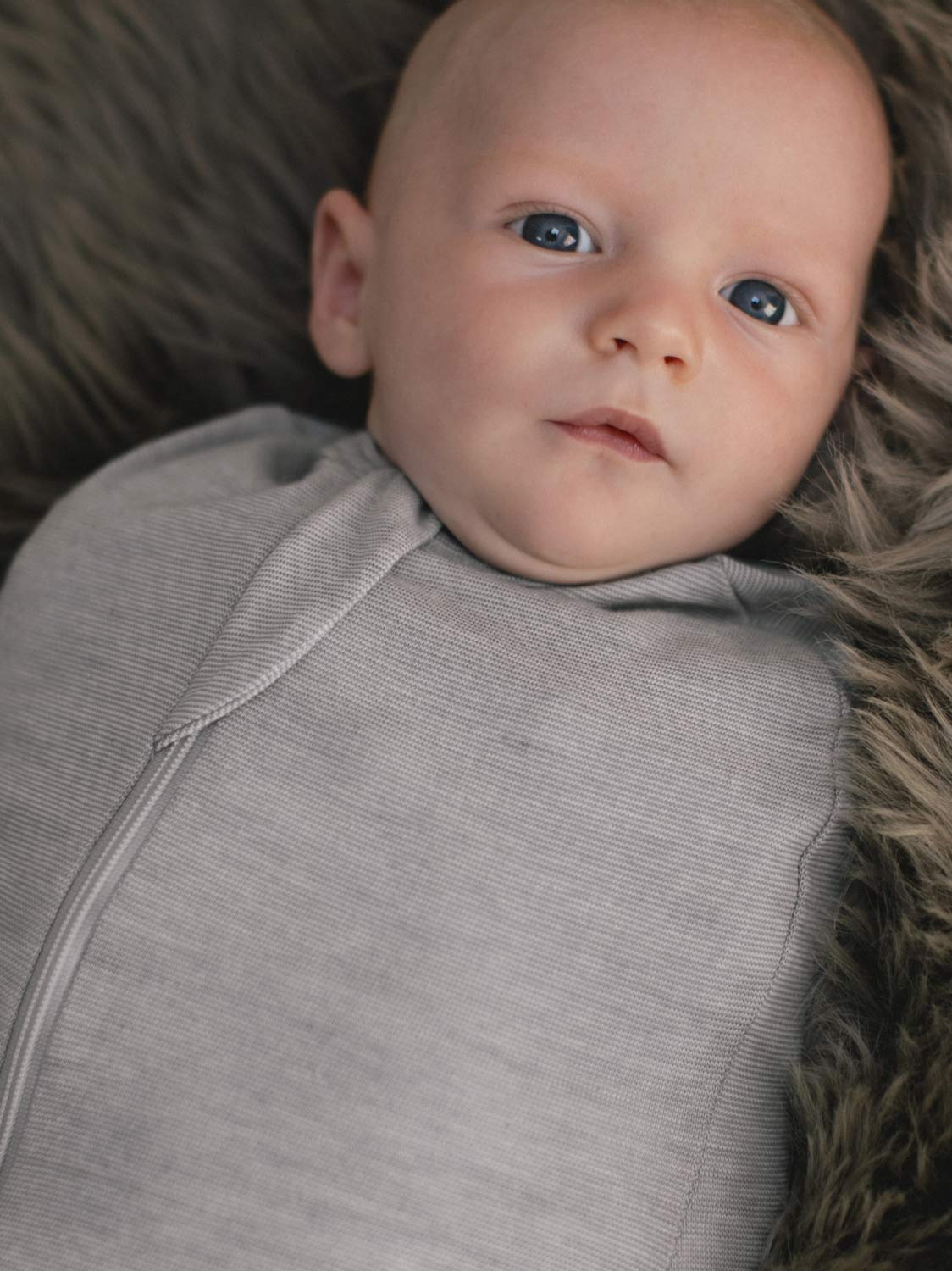 merino-baby-zip-swaddle-grey-