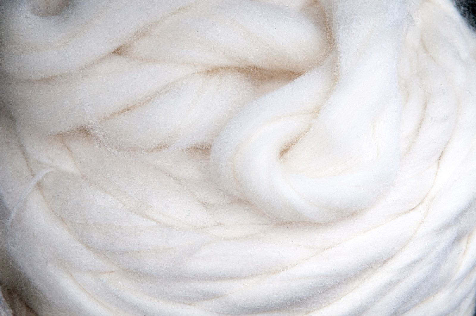 What is Merino Wool: Comparation of Merino Wool Against Other Fabrics